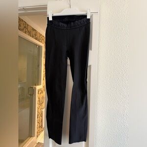 Lululemon Compression Leggings with logo waistband